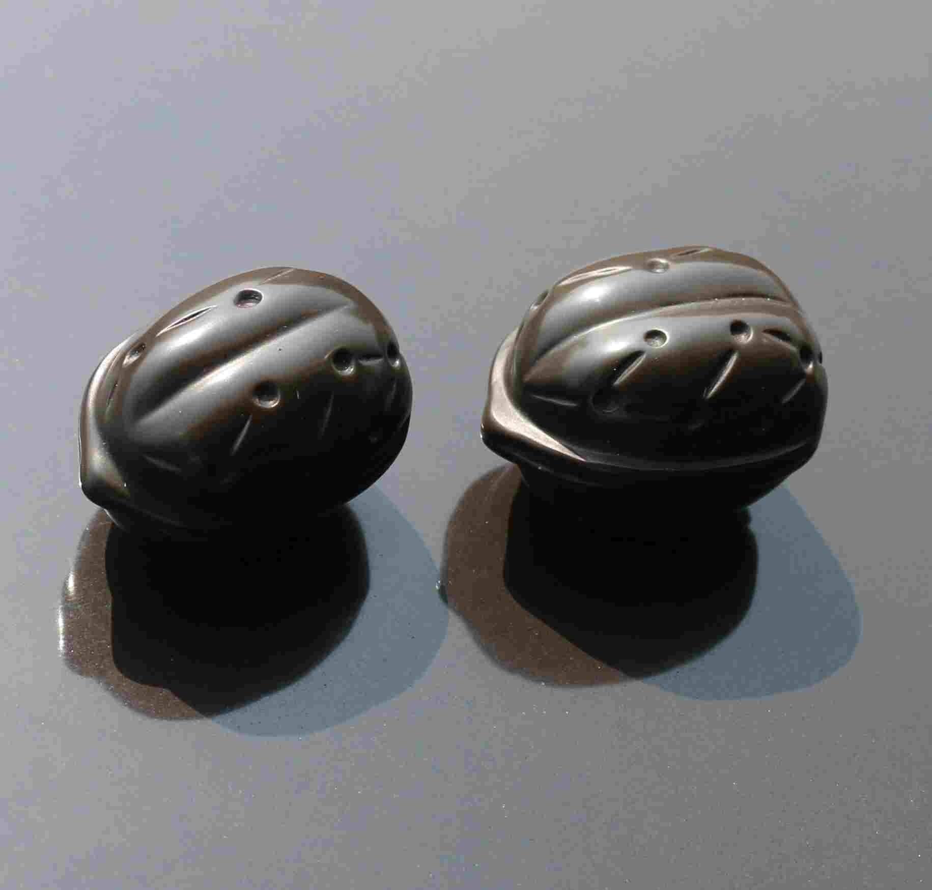 bianstone walnut shape massage ball