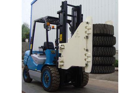 tyre-clamp-attachment-for-forklift